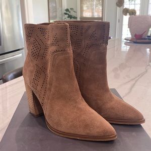 Vince Camuto Verona boots